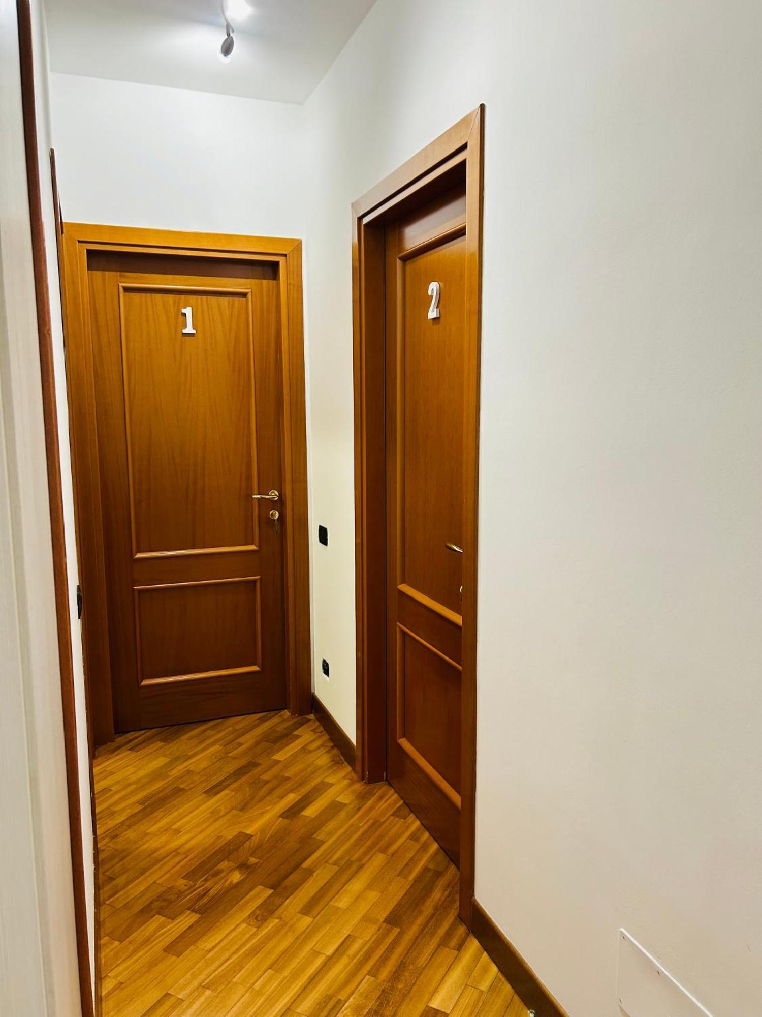 The House Room Aeroporto 菲乌米奇诺 外观 照片
